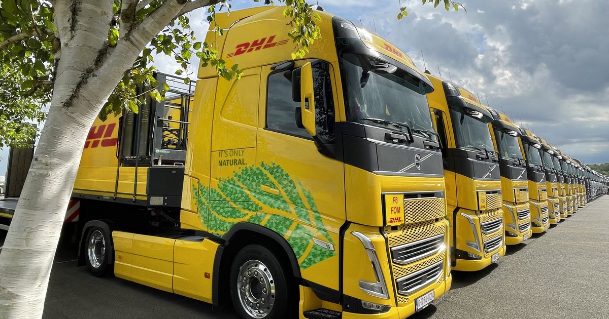 dhl’s-biofuel-trucks-reduce-formula-1’s-carbon-emissions