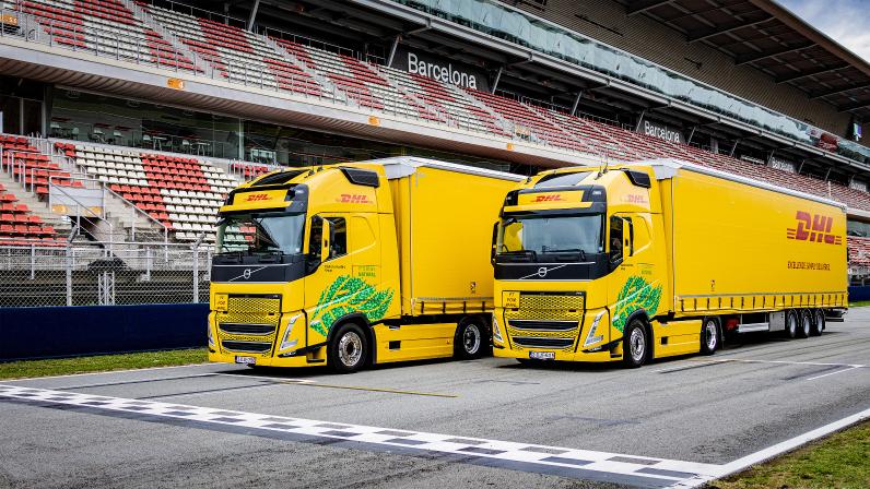 formula-1’s-use-of-dhl-biofuel-powered-trucks-reduces-carbon-emissions-by-an-average-of-83%-|-formula-one-world-championship-limited