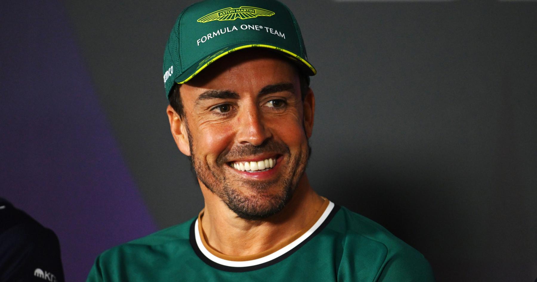 alonso-set-to-equal-51-year-f1-record-with-new-aston-deal