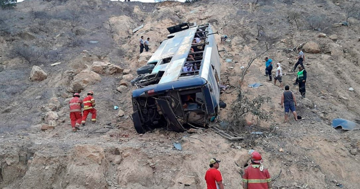 Δυο-δυστυχήματα-στο-Περού-μέσα-σε-λίγες-ώρες-–-19-νεκροί-και-έξι-τραυματίες