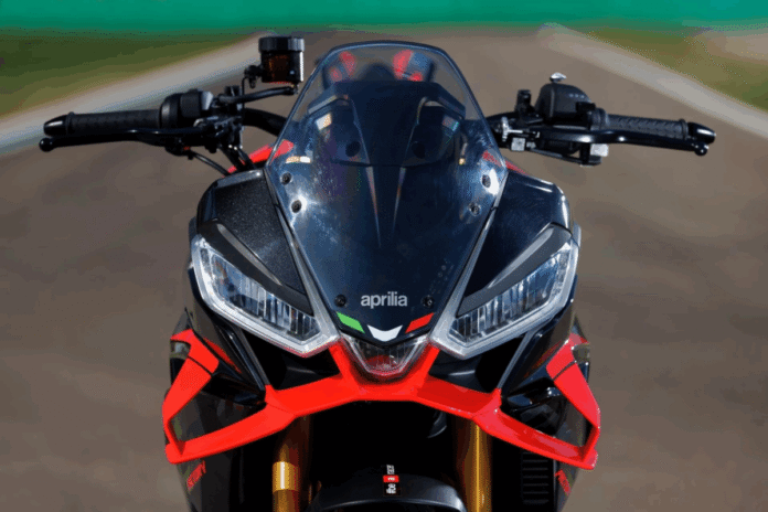 h-aprilia-μετατρέπει-τα-νέα-της-superbikes-σε-έξυπνους-“συνοδηγούς”