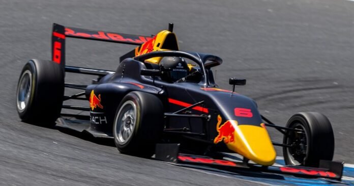 formula-1:-Η-15χρονη-chiara-battig-σε-μονοθέσιο-της-red-bull-–-Στα-χνάρια-verstappen-και-vettel