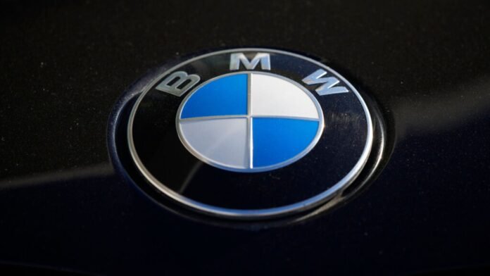 bmw:-Νέα-εποχή-με-καινοτόμα-τεχνολογία-φόρτισης-για-τα-ηλεκτρικά-μοντέλα