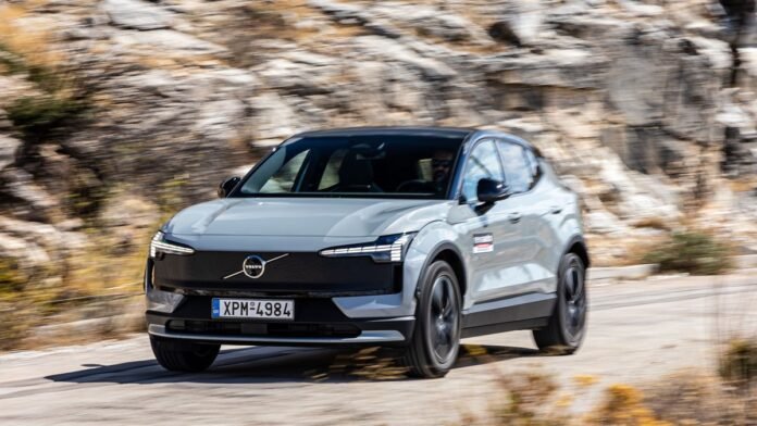 Δοκιμή:-volvo-ex30-cross-country