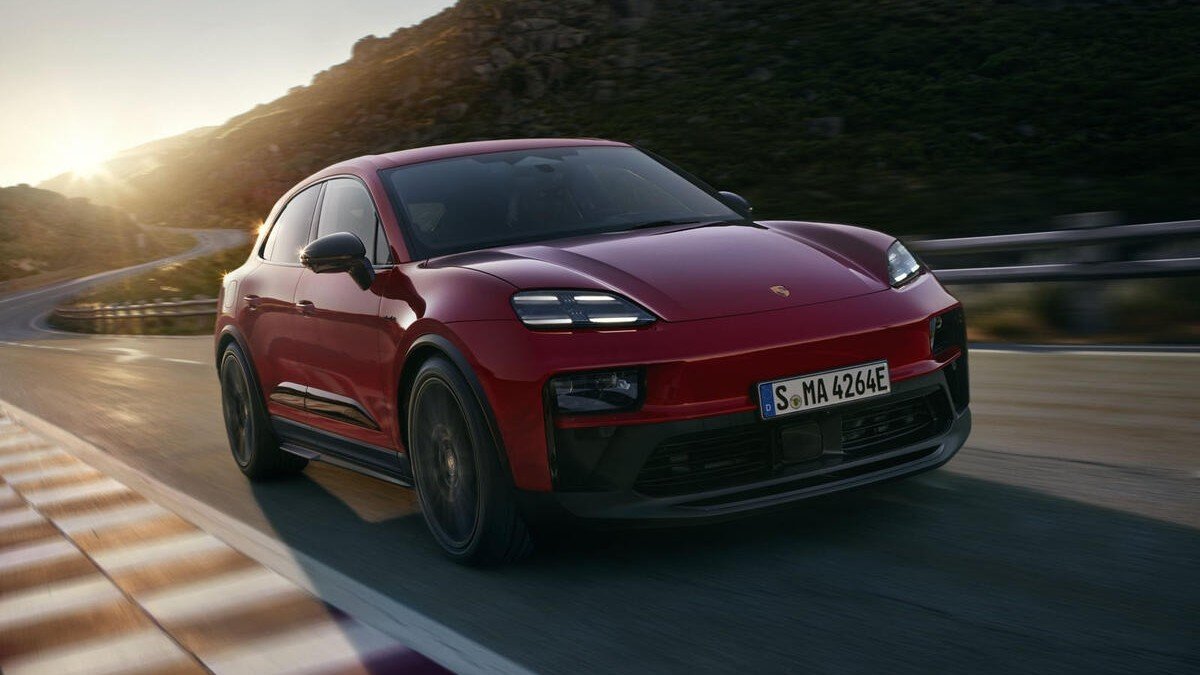 Η-gts-είναι-η-πιο-οδηγοκεντρική-ηλεκτρική-porsche-macan