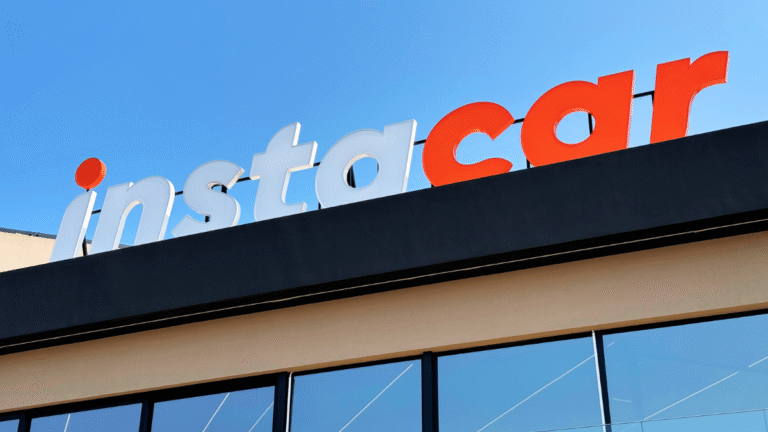 instacar: Η Ελληνική Εταιρεία που Αλλάζει τους Κανόνες