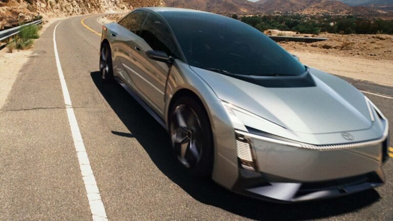 Η νέα Toyota Corolla: Μια απρόσμενη εμφάνιση