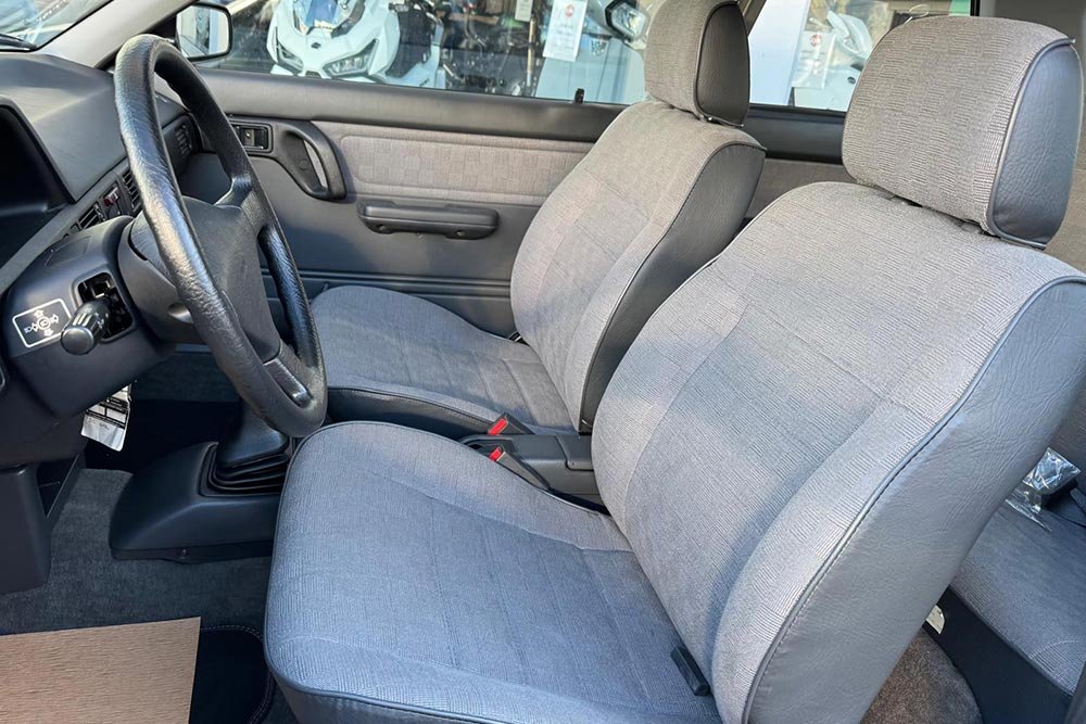 Τέρας-αξιοπιστίας-αυτοκίνητο-35-ετών-ξέμεινε-με-74-χιλιόμετρα