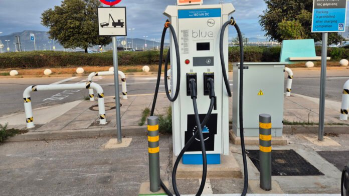 Αγορά-αυτοκινήτου:-Άγγιξαν-τα-7.000-τα-νέα-ηλεκτρικά-στην-Ελλάδα-το-2025-–-Ποιο-το-μερίδιό-τους-(εικόνες)