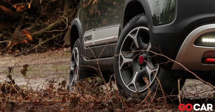 Το-φθηνότερο-αυτοκίνητο-στην-Ελλάδα-–-Είναι-υβριδικό-και-δεν-πληρώνει-Τέλη-κυκλοφορίας-–-Η-αγορά-αυτοκινήτου-αλλάζει-συνεχώς-και-οι-τιμές-μεταβάλλονται-Πλέον,-στην-κορυφή-της-λίστας-με-τα-πιο-οικονομικά-μοντέλα-βρίσκεται-μια-νέα,-υβριδική-πρόταση.