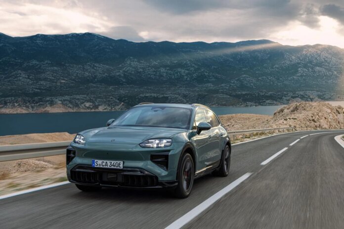 Αυτή-είναι-η-νέα-cayenne-Το-εμβληματικό-suv-της-porsche-γίνεται-αμιγώς-ηλεκτρικό-και-γοητεύει-με-1.156-ίππους