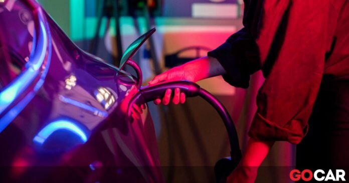 Κινδυνεύουν-οι-οδηγοί-ηλεκτρικών-αυτοκινήτων-από-ακτινοβολία;-Τι-έδειξε-νέα-έρευνα;-–-Επιστήμονες-μέτρησαν-την-ποσότητα-ακτινοβολίας-που-δέχονται-ο-οδηγός-και-οι-επιβάτες-σε-ένα-ηλεκτρικό-αυτοκίνητο,-τόσο-κατά-τη-διάρκεια-του-ταξιδιού,-όσο-και-της-φόρτισης!