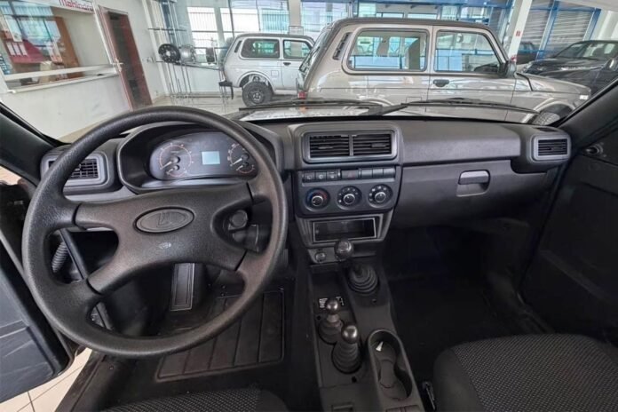 Στοκ-καινούργια-lada-niva-από-13.900-ευρώ