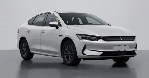 Γιατί-η-byd-έφτιαξε-ακόμα-μία-φίρμα-αυτοκινήτων-πώς-λέγεται-και-τα-πρώτα-μοντέλα