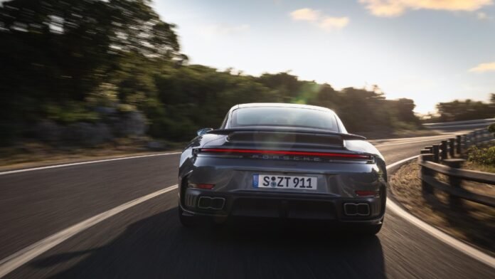 Η-ηλεκτρική-porsche-911-μπορεί-να-περιμένει