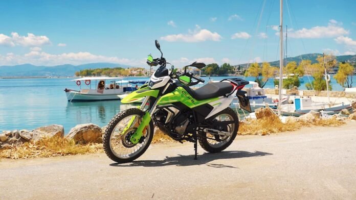 Τι-μπορείς-να-κάνεις-με-την-cfmoto-dual-250-στο-νησί;-(+video)