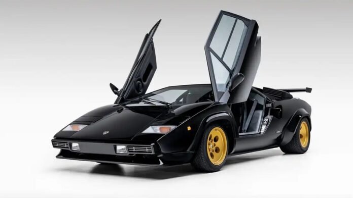 Μια-σπάνια-lamborghini-countach-βγαίνει-σε-δημοπρασία
