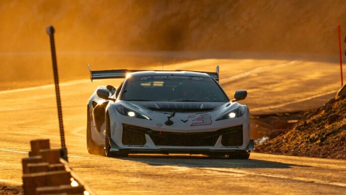 «Βασίλισσα»-του-pikes-peak-και-η-corvette-zr1x