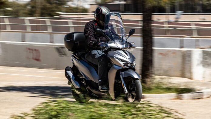 qjmotor-sq-350:-Ο-Δούρειος-Ίππος-της-πόλης