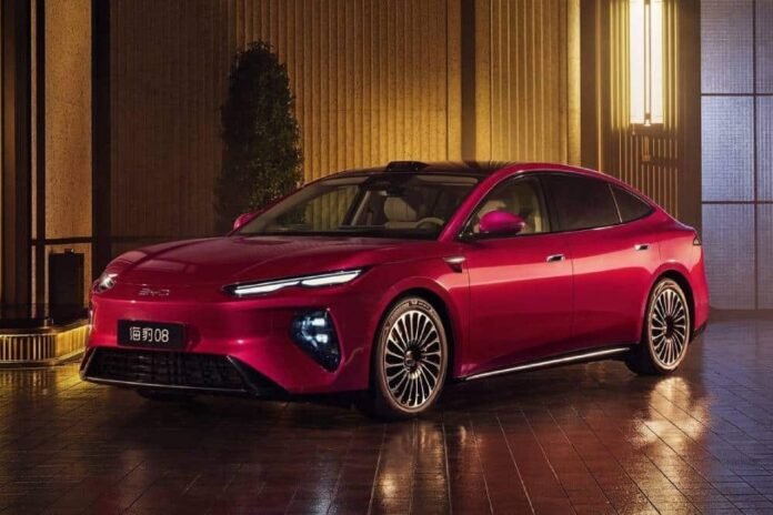 Νέο-byd-seal-08-με-επιδόσεις-supercar-και-αυτονομία-μαμούθ