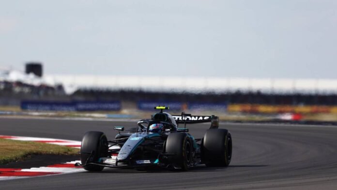 f1-gp-Μ-Βρετανίας:-Ο-Αντονέλι-παίρνει-την-pole