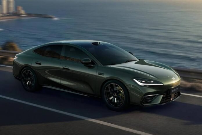 «Γαλαξίας»-tt-η-νέα-σεντανάρα-της-geely