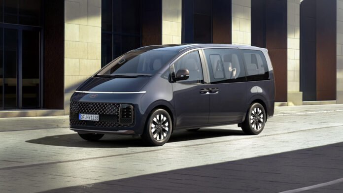 hyundai-staria-hybrid:-Η-πιο-συμφέρουσα-επιλογή-στις-επαγγελματικές-μεταφορές  