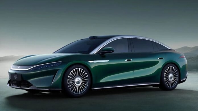 byd-great-han:-Πολυτελής-limo-με-αυτονομία-έως-1008-χλμ.