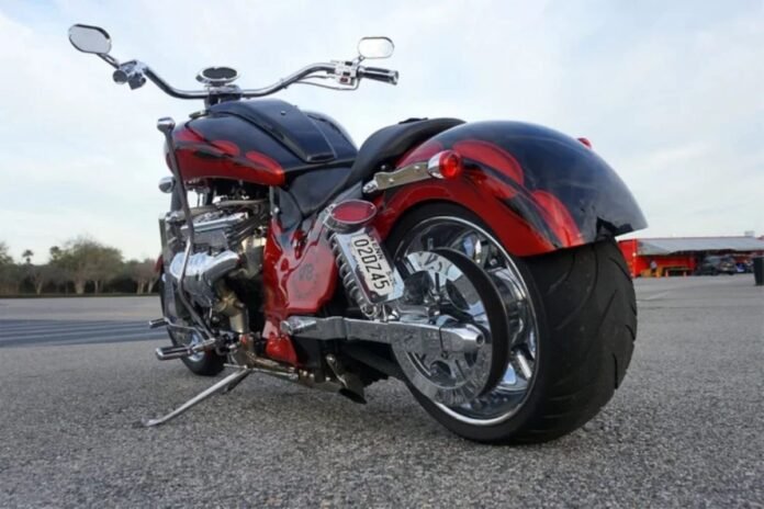 boss-hoss-cruiser-2026:-Όταν-ακόμη-και-η-rocket-3-μοιάζει-μικρή