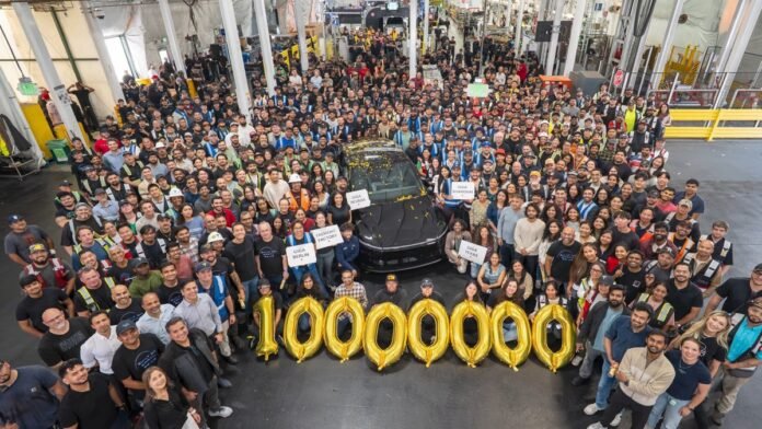 Η-παραγωγή-της-tesla-έφτασε-τα-10000.000-ηλεκτρικά-οχήματα-(+video)