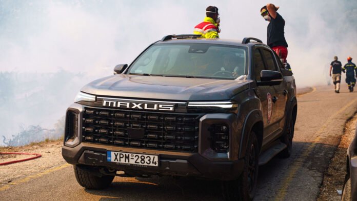 maxus-t60-max:-Στην-ΕΠΟΜΕΑ-Βιλίων-πυροσβεστικό-pick-up-από-τον-Όμιλο-Επιχειρήσεων-Σαρακάκη