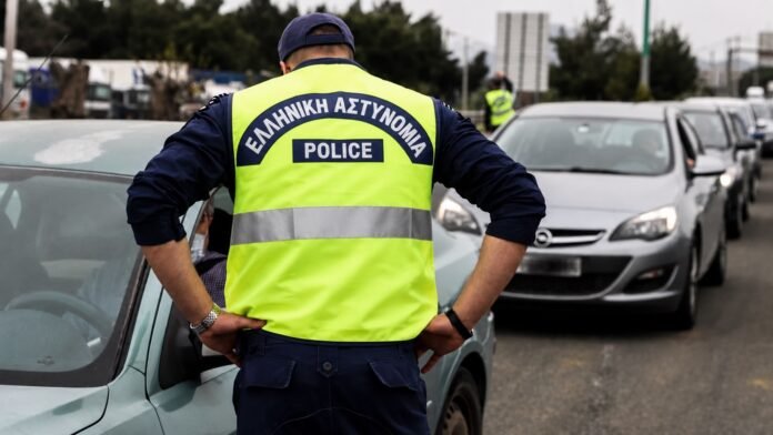 Νέος-ΚΟΚ:-Ευθύνη-και-πρόστιμο-και-στον-συνεπιβάτη
