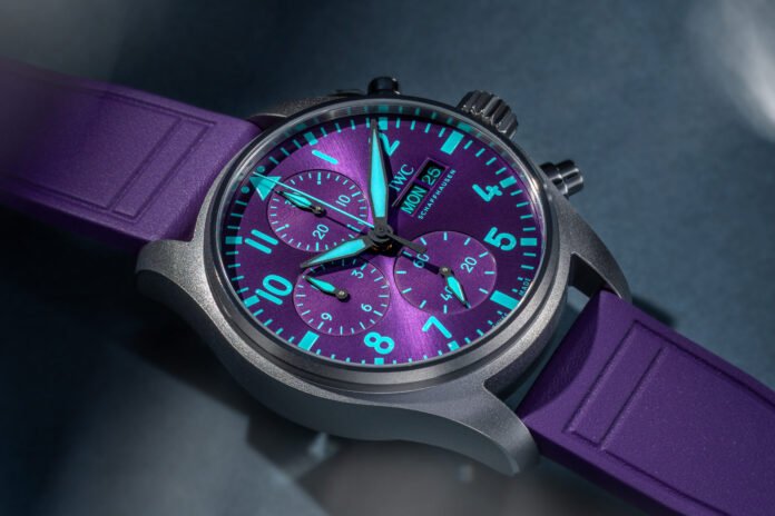 Η-iwc-αποκαλύπτει-το-νέο-pilot-chronograph-41-για-την-ομάδα-της-mercedes-amg-petronas-στη-formula-1-startupper