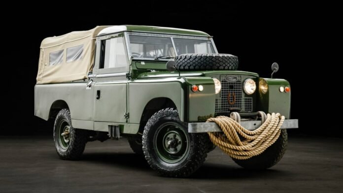 Το-land-rover-series-ii-του-Ντανιέλ-Κρέιγκ-σε-δημοπρασία
