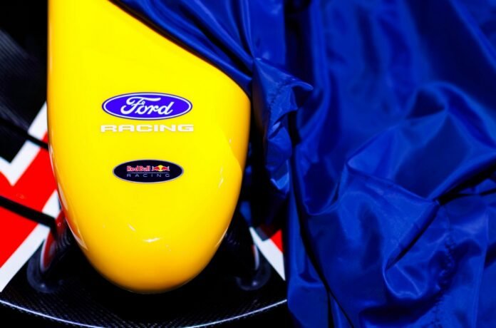 f1:-Από-τον-θρυλικό-κινητήρα-dfv-v8-της-ford-στις-σύγχρονες-μονάδες-ισχύος