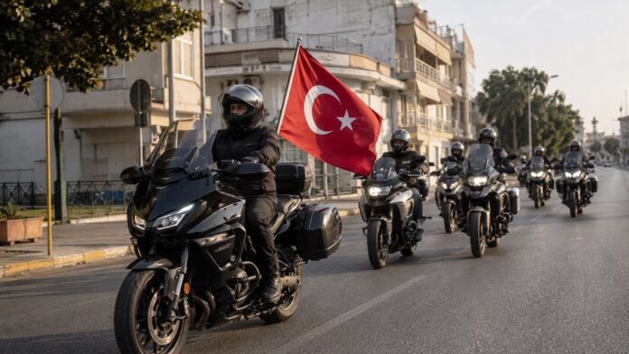 Κομοτηνή:-Τουρκικά-εμβατήρια-και-σήμα-των-«Γκρίζων-Λύκων»-από-μοτοσικλετιστές-(video)