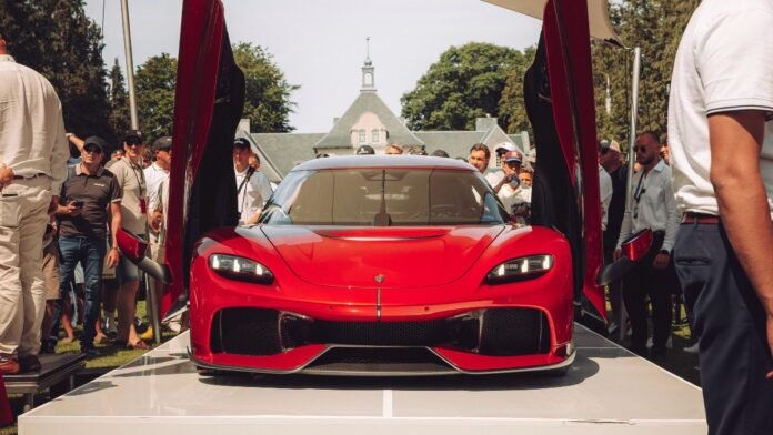 Έσπασαν-το-παρμπρίζ-της-πρώτης-koenigsegg-gemera-των-2,5-εκατ.-ευρώ