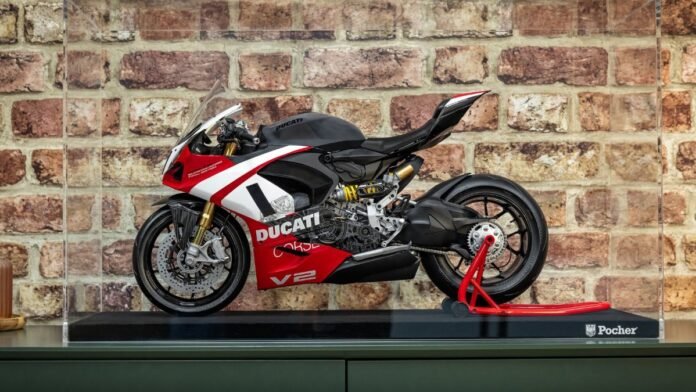 Η-σπάνια-ducati-που-μπορείς-να-αγοράσεις-μόνο-σε-μινιατούρα