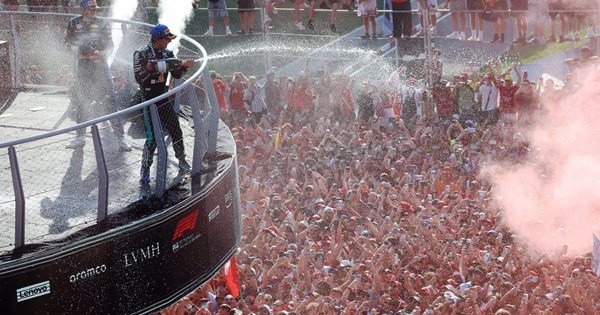 f1-gp-Ιταλίας:-Νίκη-antonelli-και-ιταλικό-πάρτι-της-mercedes