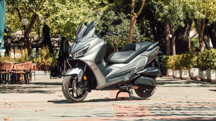 sym-joymax-z3:-scooter-που-ζει-την-καθημερινότητα-μαζί-σου-(+video)