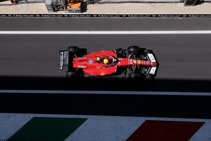 f1:-Η-ferrari-θα-συνεχίσει-να-αντιμετωπίζει-τους-οδηγούς-της-ισότιμα-προς-το-παρόν