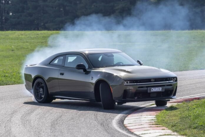 Νέο-dodge-charger-550-ps,-awd-και-πισωκίνητο-με-ένα-κουμπί
