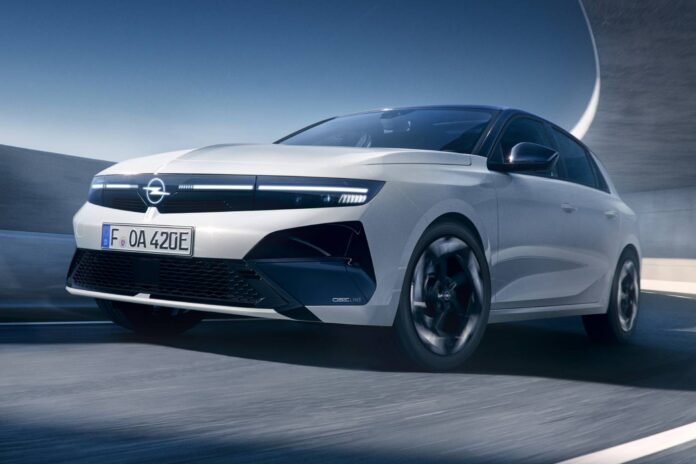 Νέο-και-σπορ-opel-astra-gse-line