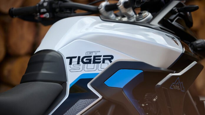 Στροφή-στο-enduro-για-τη-νέα-triumph-tiger-900