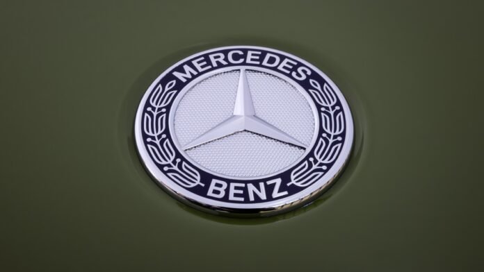 Η-mercedes-benz-εμπρός-σε-δύσκολες-αποφάσεις