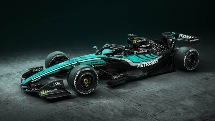 f1:-Ειδικός-χρωματισμός-από-τη-mercedes-για-την-επιστροφή-στη-sepang