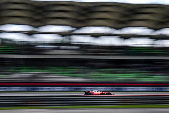 f1-gp-Μπαχρέιν-fp2:-Ο-leclerc-ταχύτερος-με-τον-hadjar-2o