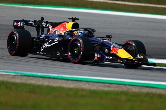 formula-1-–-gp-Μπαχρέιν:-Ο-max-verstappen-έσπασε-το-σερί-της-mercedes,-κατακτώντας-την-pole-position