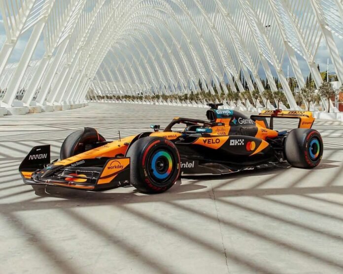 Η-formula-1-«βρυχήθηκε»-στο-ΟΑΚΑ:-Η-mclaren-έφερε-τον-hakkinen-και-την-ιστορία-της-στην-Αθήνα