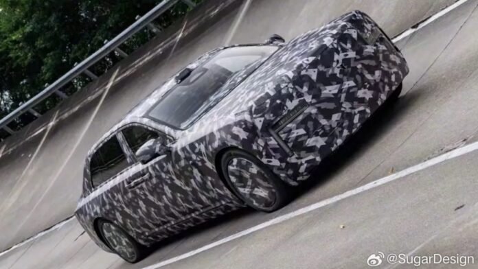Η-byd-βάζει-στο-στόχαστρο-τη-rolls-royce